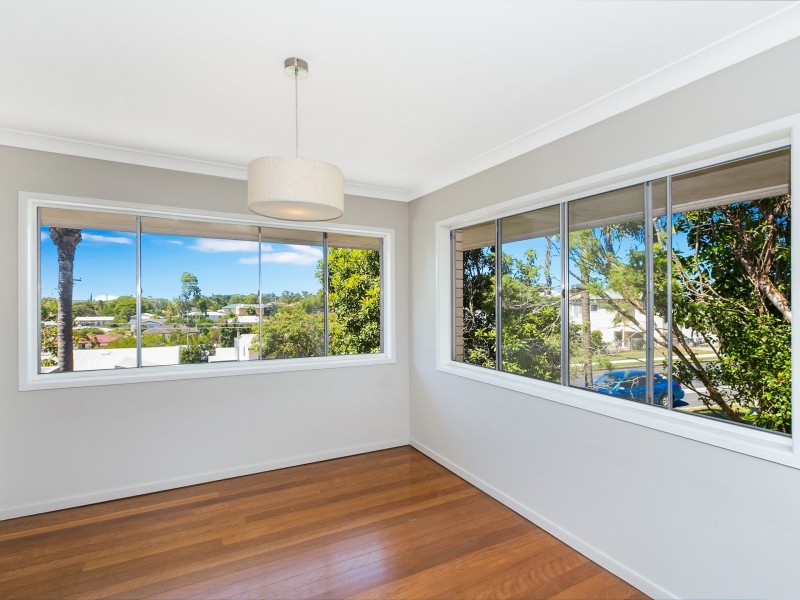 65 Sibley Road, Wynnum West QLD 4178