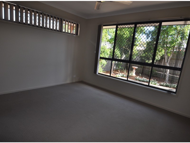 4 Begonia Court, Wynnum West QLD 4178