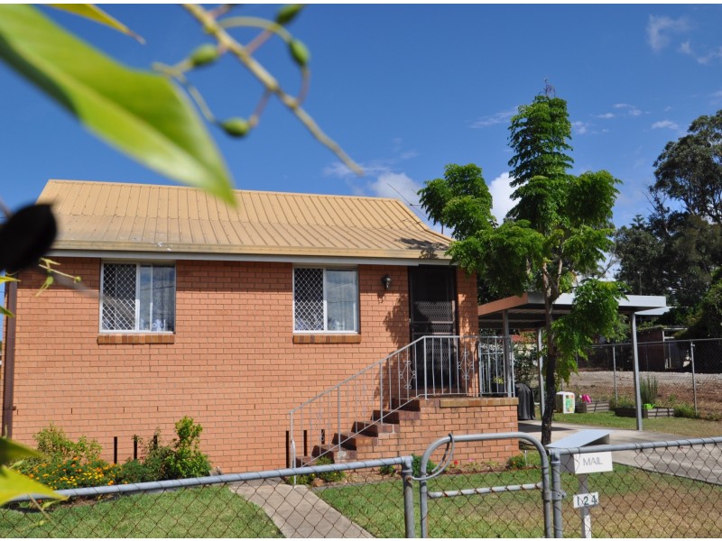 124 Besham Pde, Wynnum QLD 4178