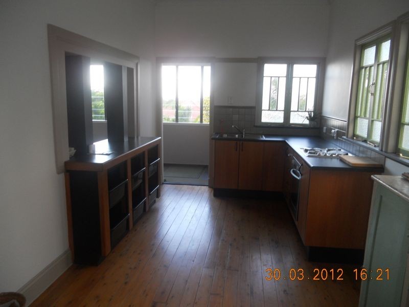 112 Raeburn St, Manly West QLD 4179