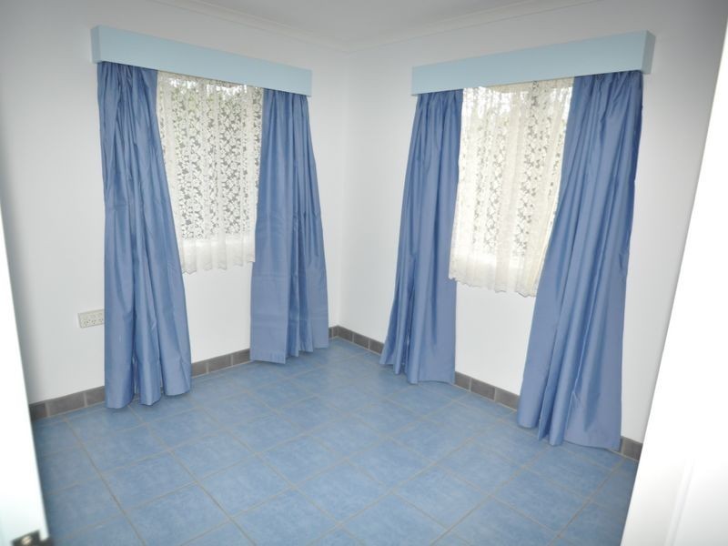 2/28 Edith Street, Wynnum QLD 4178