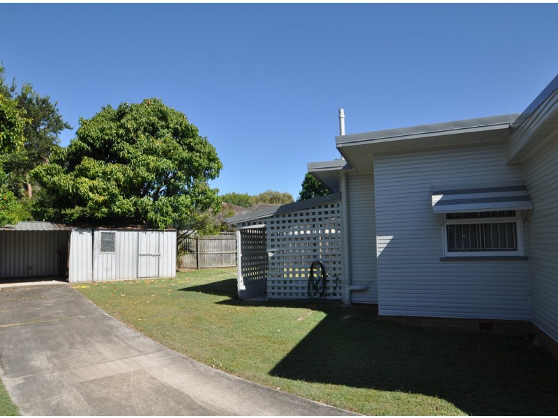 6 Malabar Street, Wynnum West QLD 4178