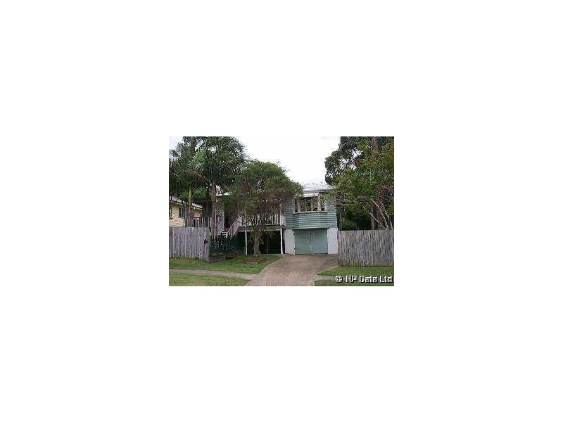 45 Curtis Street, Manly QLD 4179