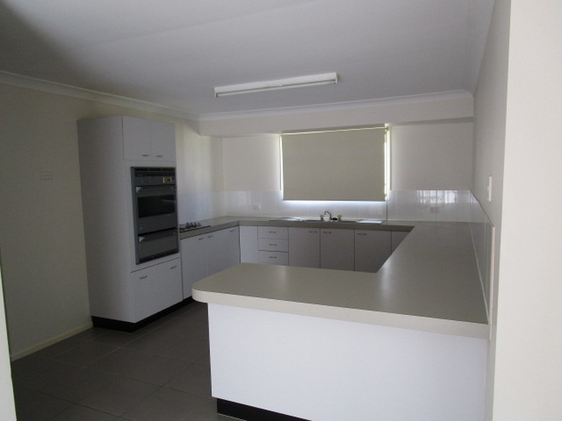 7 Emmett Street, Wynnum West QLD 4178