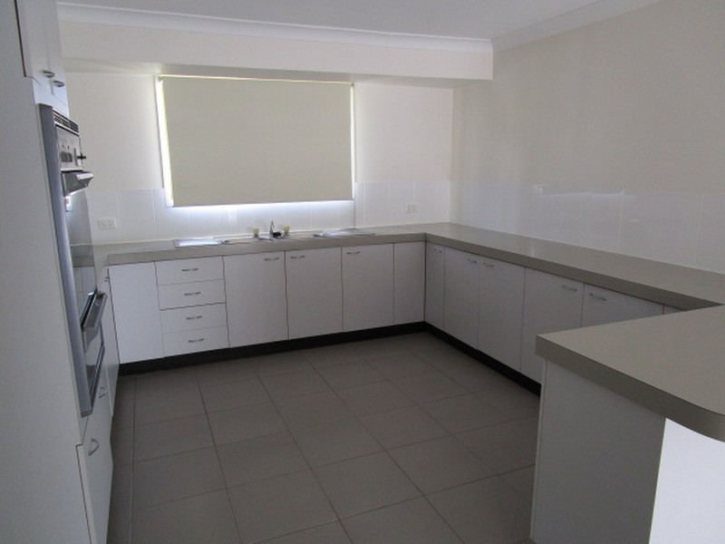 7 Emmett Street, Wynnum West QLD 4178