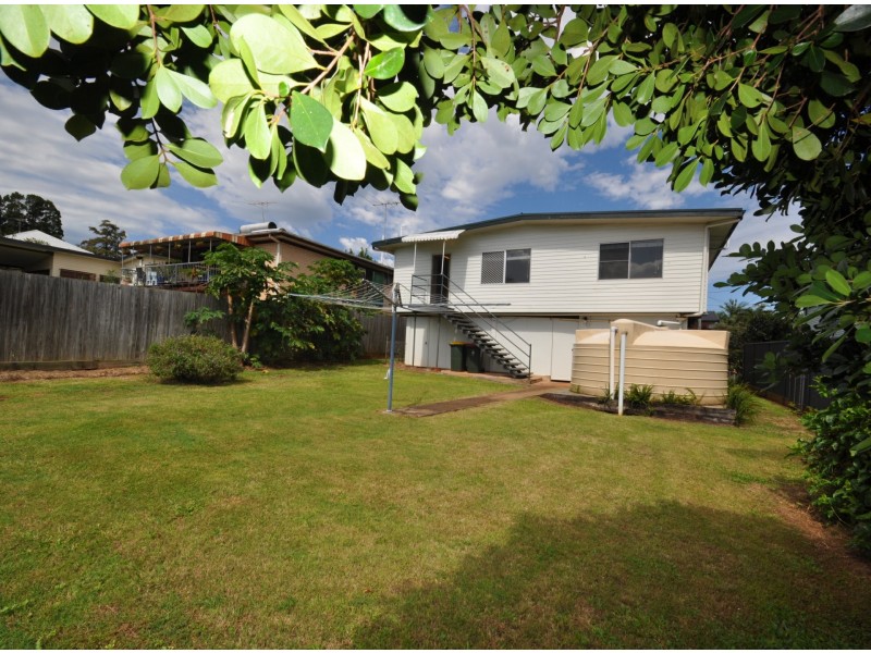 18 Barbara Street, Manly West QLD 4179