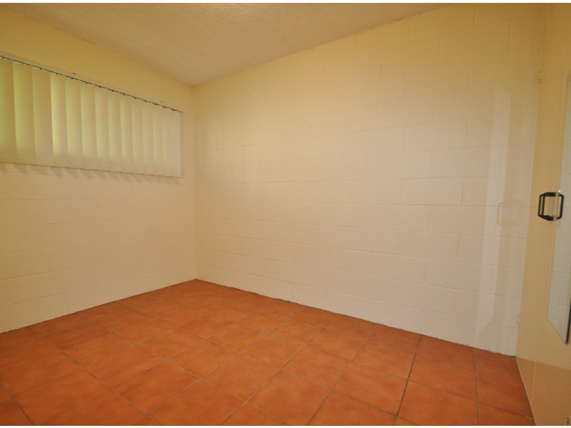 2/9 St Catherines Tce, Wynnum QLD 4178