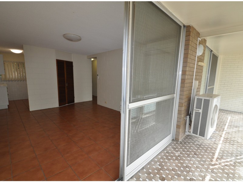 2/9 St Catherines Tce, Wynnum QLD 4178