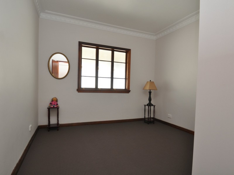 76 Whites Road, Manly West QLD 4179
