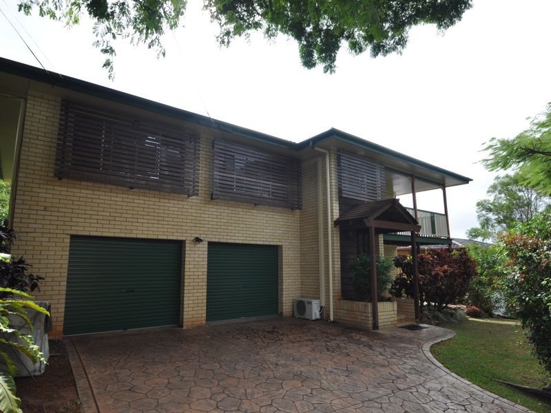 6 Yaringa St, Manly West QLD 4179