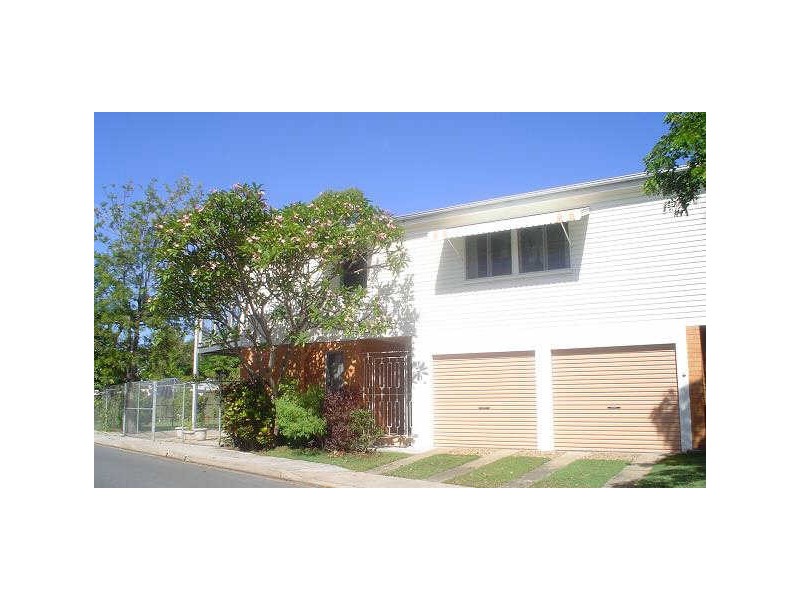 3/2 Carlton Terrace, Wynnum QLD 4178