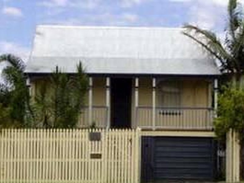 52 Glenora Street, Wynnum QLD 4178