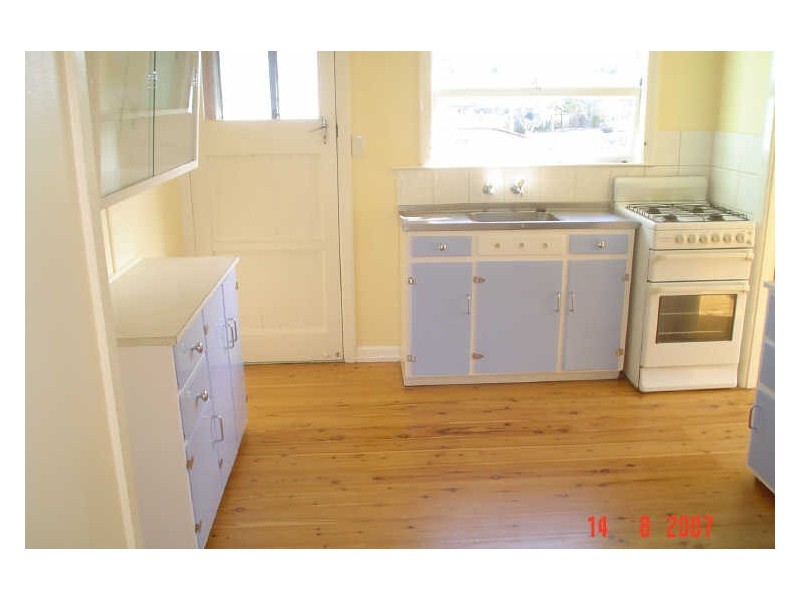 5 Macdonald Street, Lota QLD 4179