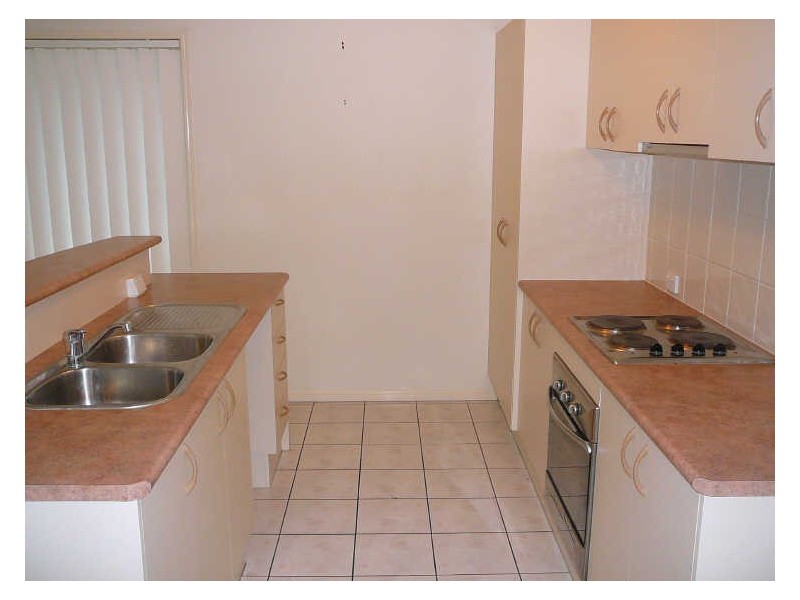 9 Virginia Place, Wynnum West QLD 4178