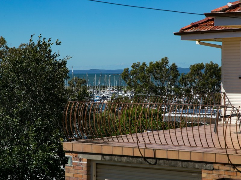 12 Kooralgin Street, Manly QLD 4179