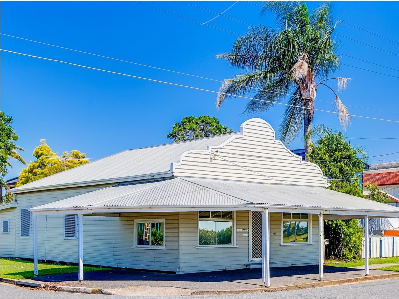 737 Esplanade, Lota QLD 4179