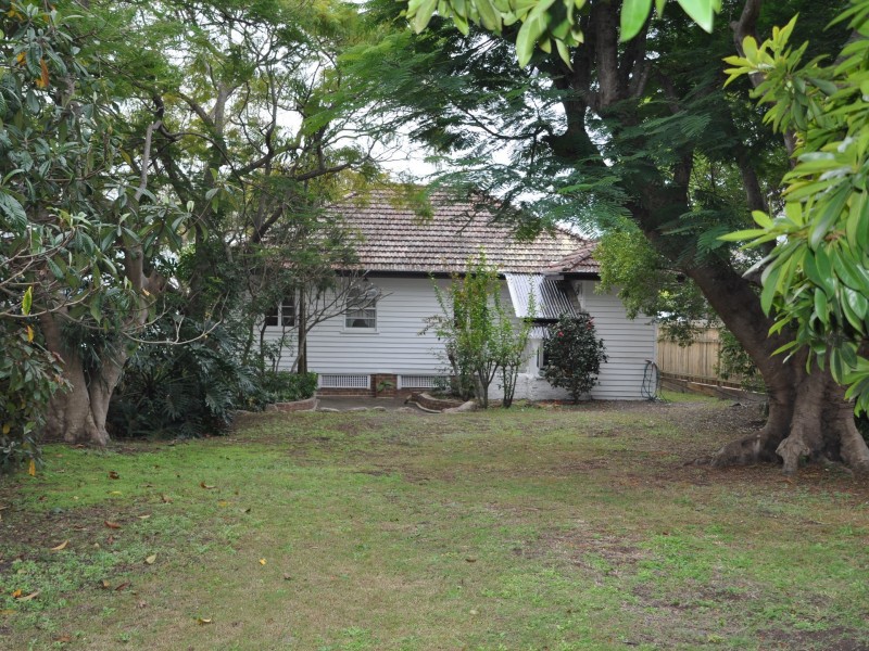 20 Fisher Street, Manly QLD 4179