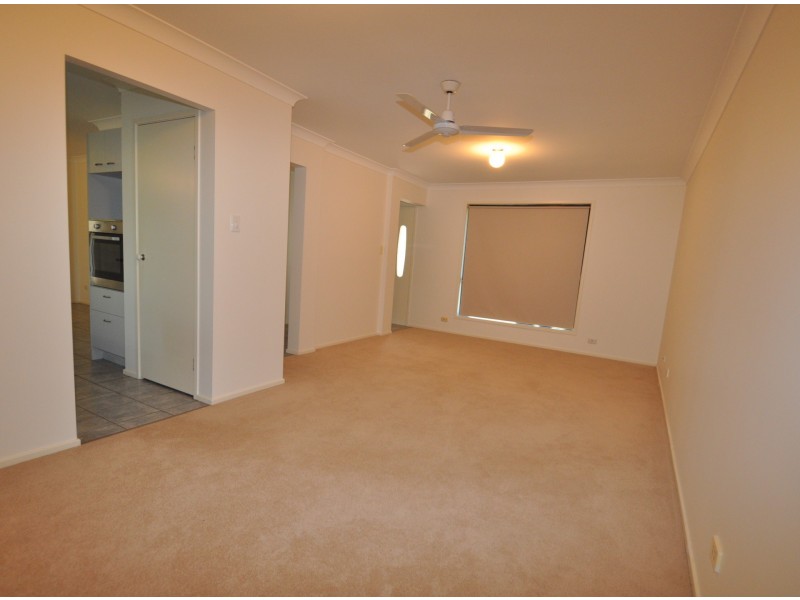 54 Samantha Street, Wynnum West QLD 4178