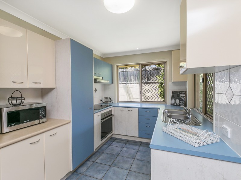 64 New Lindum Road, Wynnum West QLD 4178