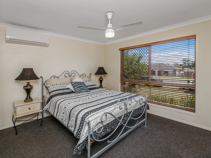 64 New Lindum Road, Wynnum West QLD 4178