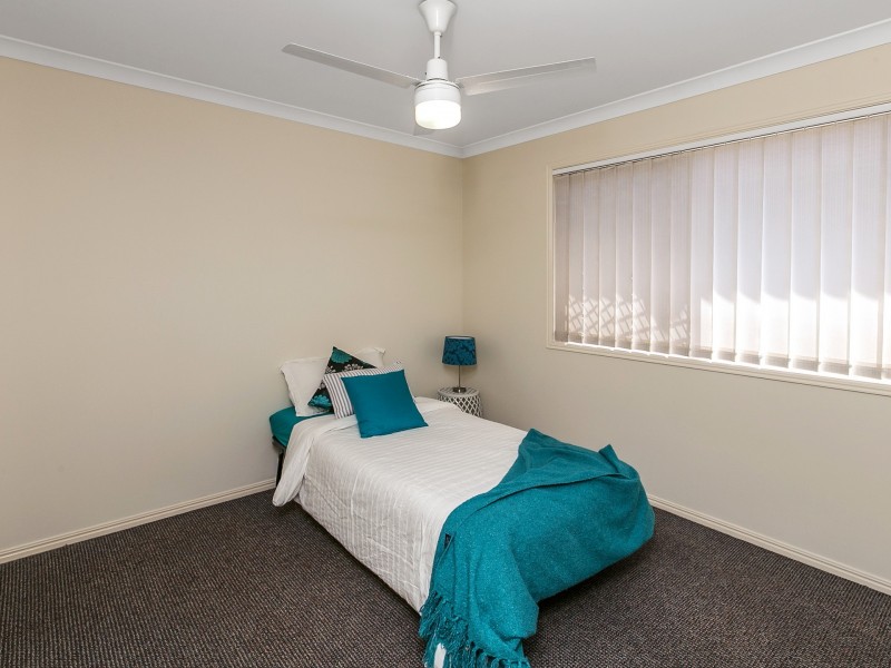 64 New Lindum Road, Wynnum West QLD 4178