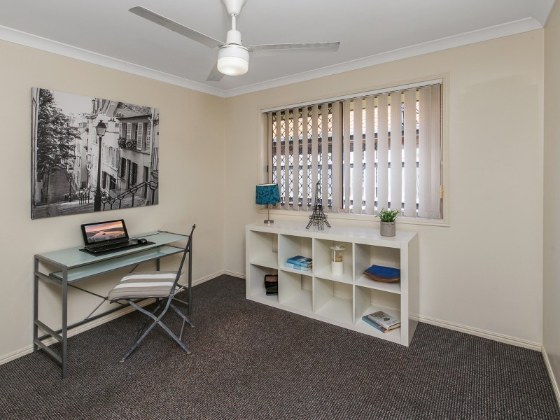 64 New Lindum Road, Wynnum West QLD 4178