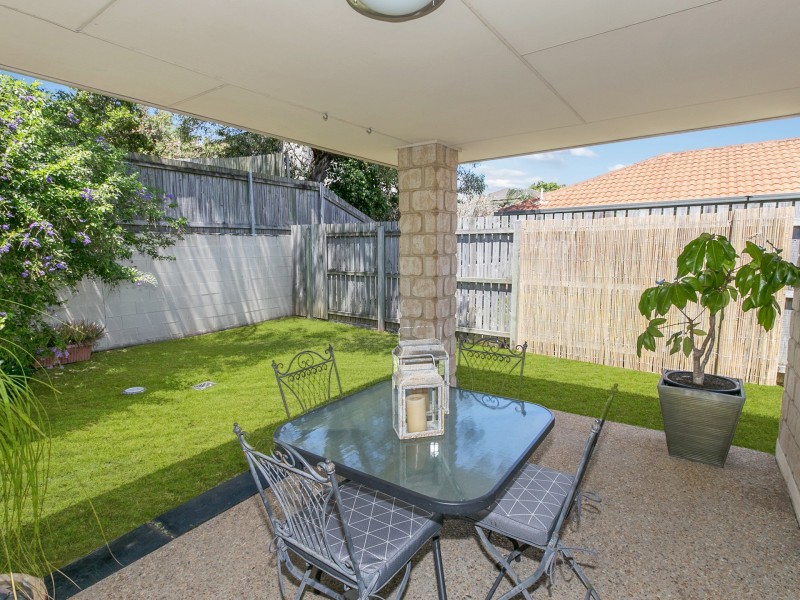 64 New Lindum Road, Wynnum West QLD 4178