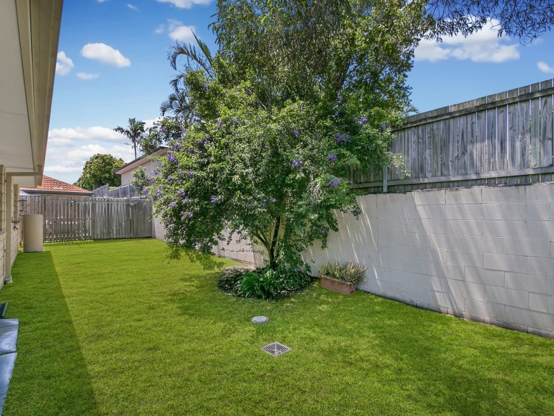64 New Lindum Road, Wynnum West QLD 4178