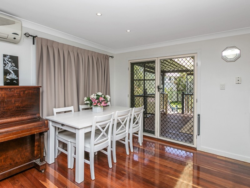 3 Karloo St, Wynnum QLD 4178