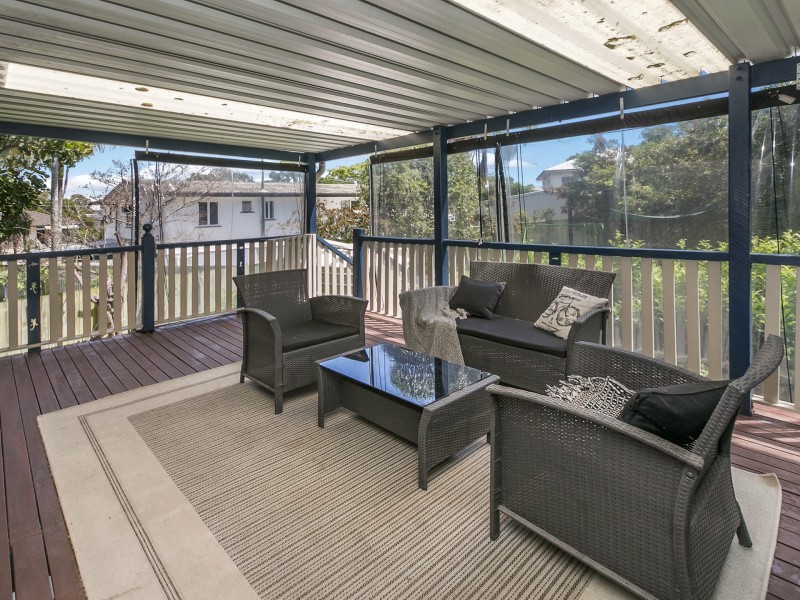 3 Karloo St, Wynnum QLD 4178