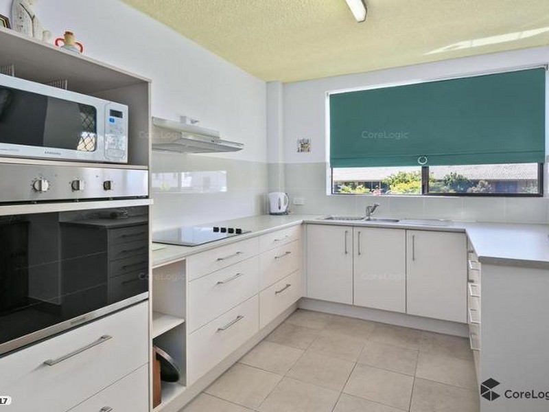 2/88 Akonna Street, Wynnum QLD 4178