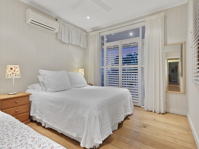 6 Melville Terrace, Wynnum QLD 4178