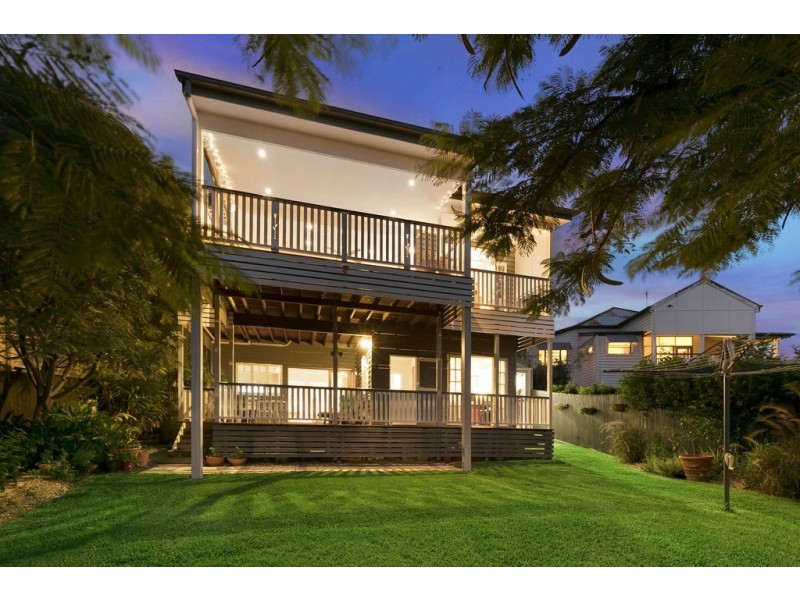 6 Melville Terrace, Wynnum QLD 4178