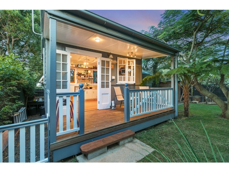 6 Melville Terrace, Wynnum QLD 4178