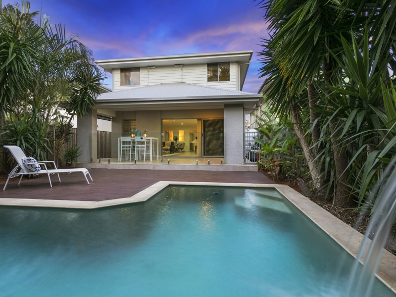 21 Cedar Street, Wynnum QLD 4178