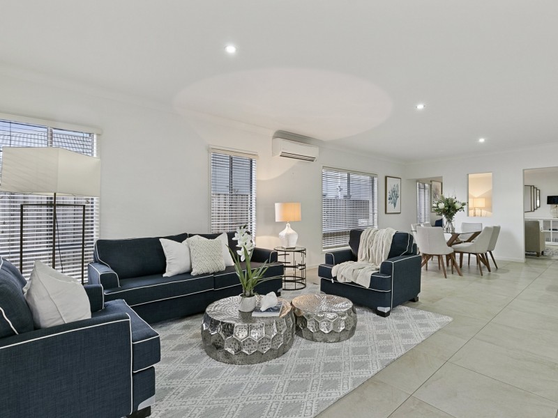 21 Cedar Street, Wynnum QLD 4178