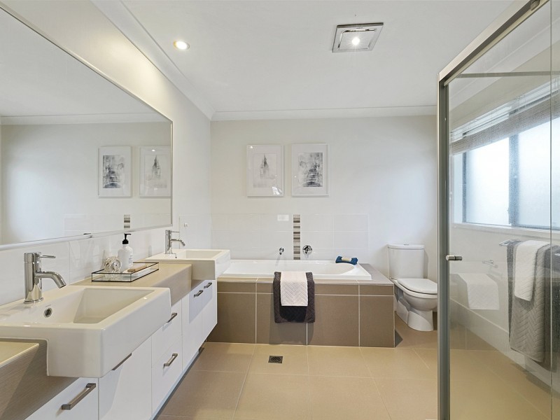 21 Cedar Street, Wynnum QLD 4178