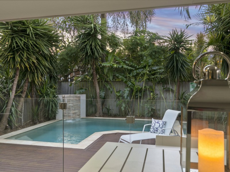 21 Cedar Street, Wynnum QLD 4178