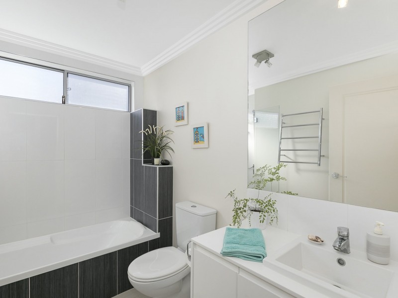 4/170 Kingsley Terrace, Manly QLD 4179