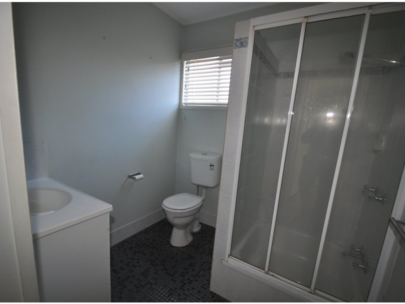37 Haig Street, Wynnum West QLD 4178