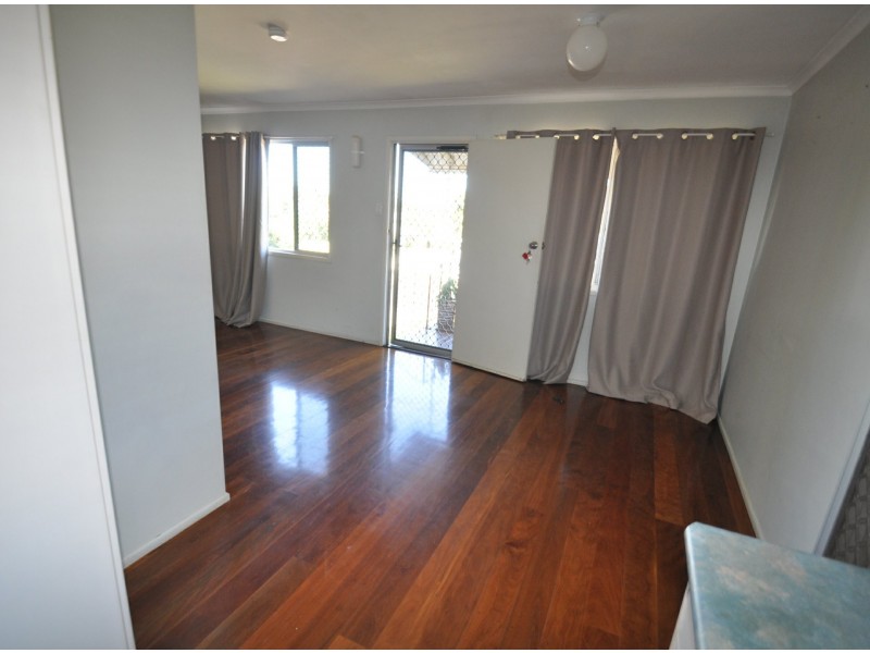 37 Haig Street, Wynnum West QLD 4178