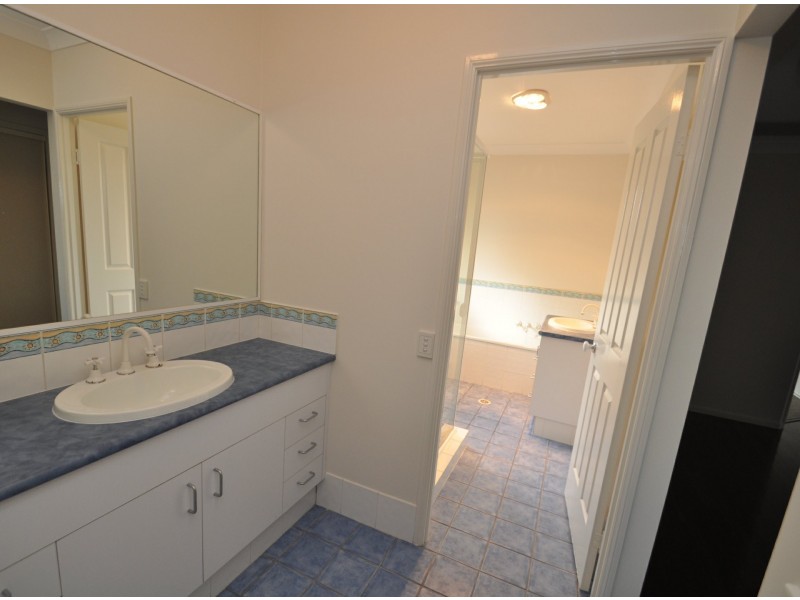 16 Moonie Ave, Murarrie QLD 4172