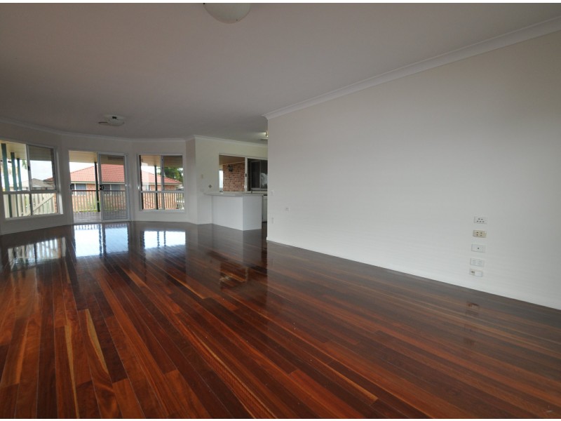 16 Moonie Ave, Murarrie QLD 4172