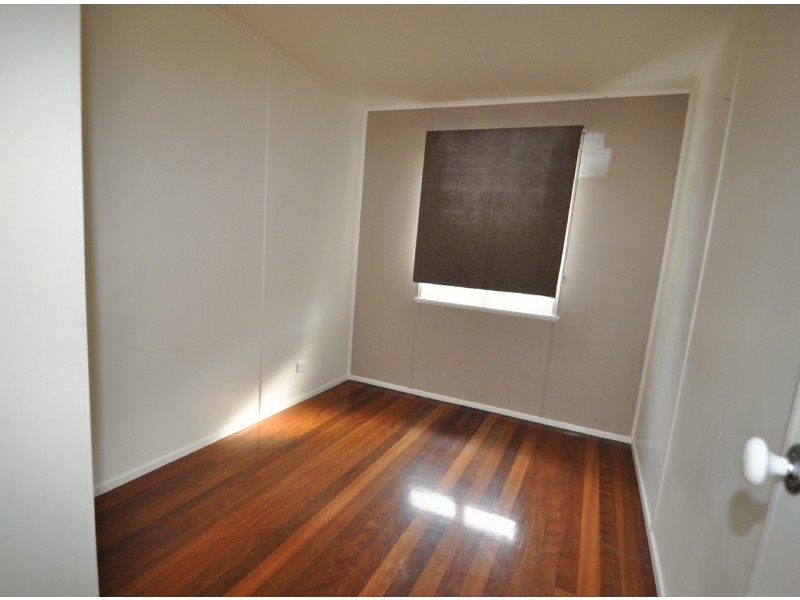 111 Worthing Street, Wynnum QLD 4178