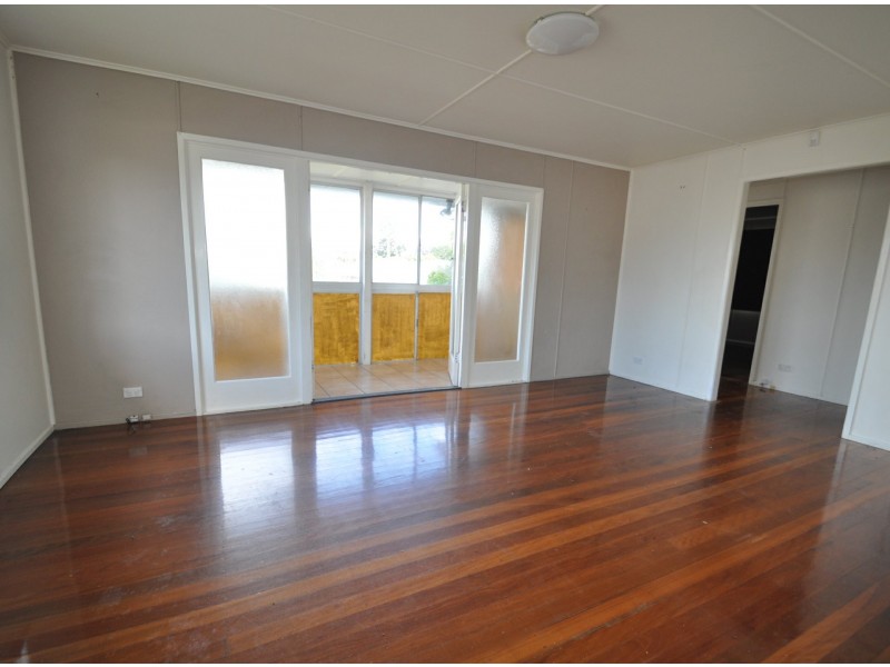 111 Worthing Street, Wynnum QLD 4178