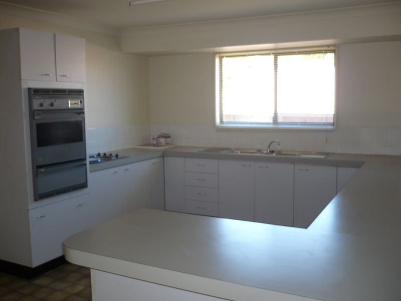 7 Emmett Street, Wynnum West QLD 4178