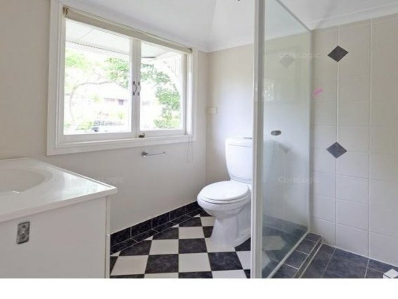 11 Pansy Street, Wynnum QLD 4178