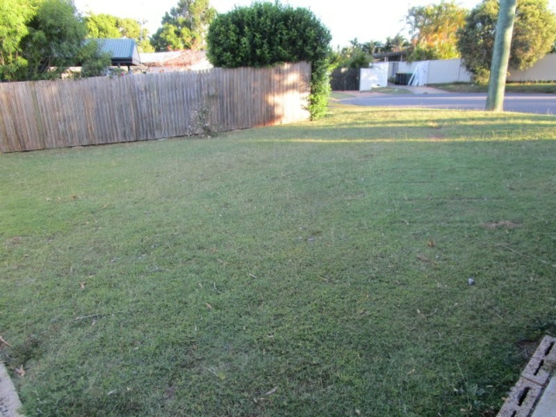 8 Coolcrest St, Wynnum QLD 4178