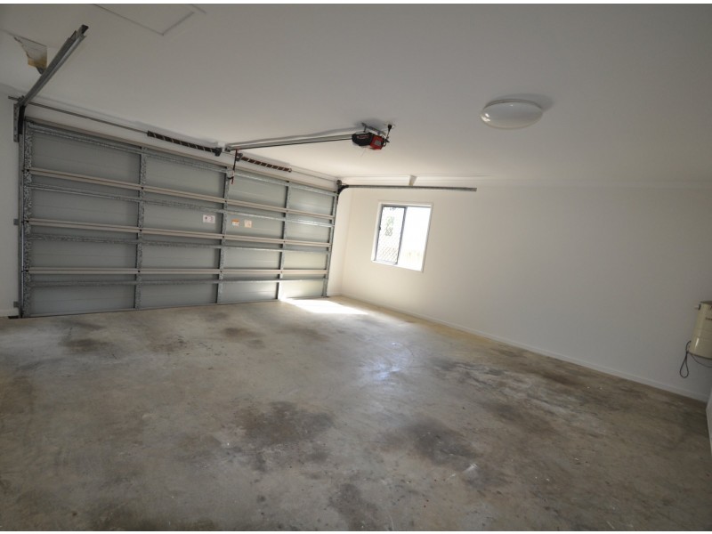 12 MacDonald St, Lota QLD 4179