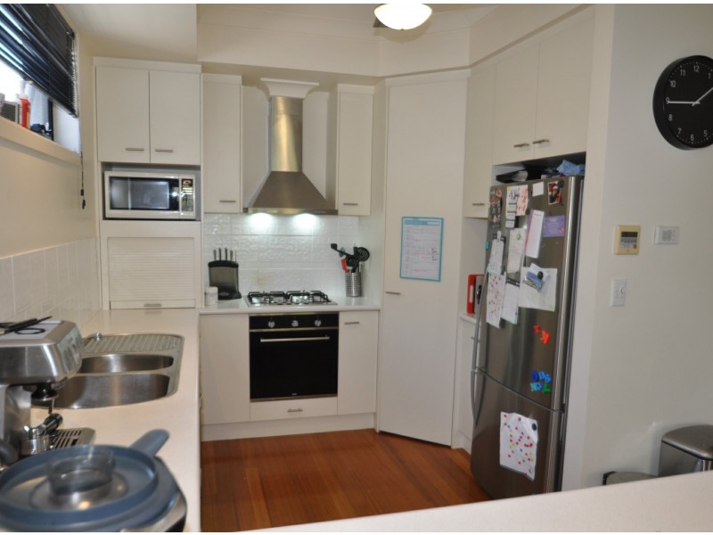 34 Chestnut Street, Wynnum QLD 4178